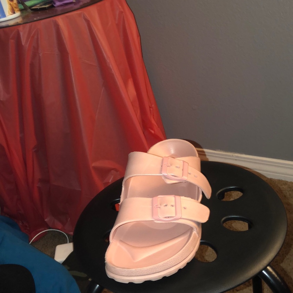 Strap sandal - Picture 3 of 3